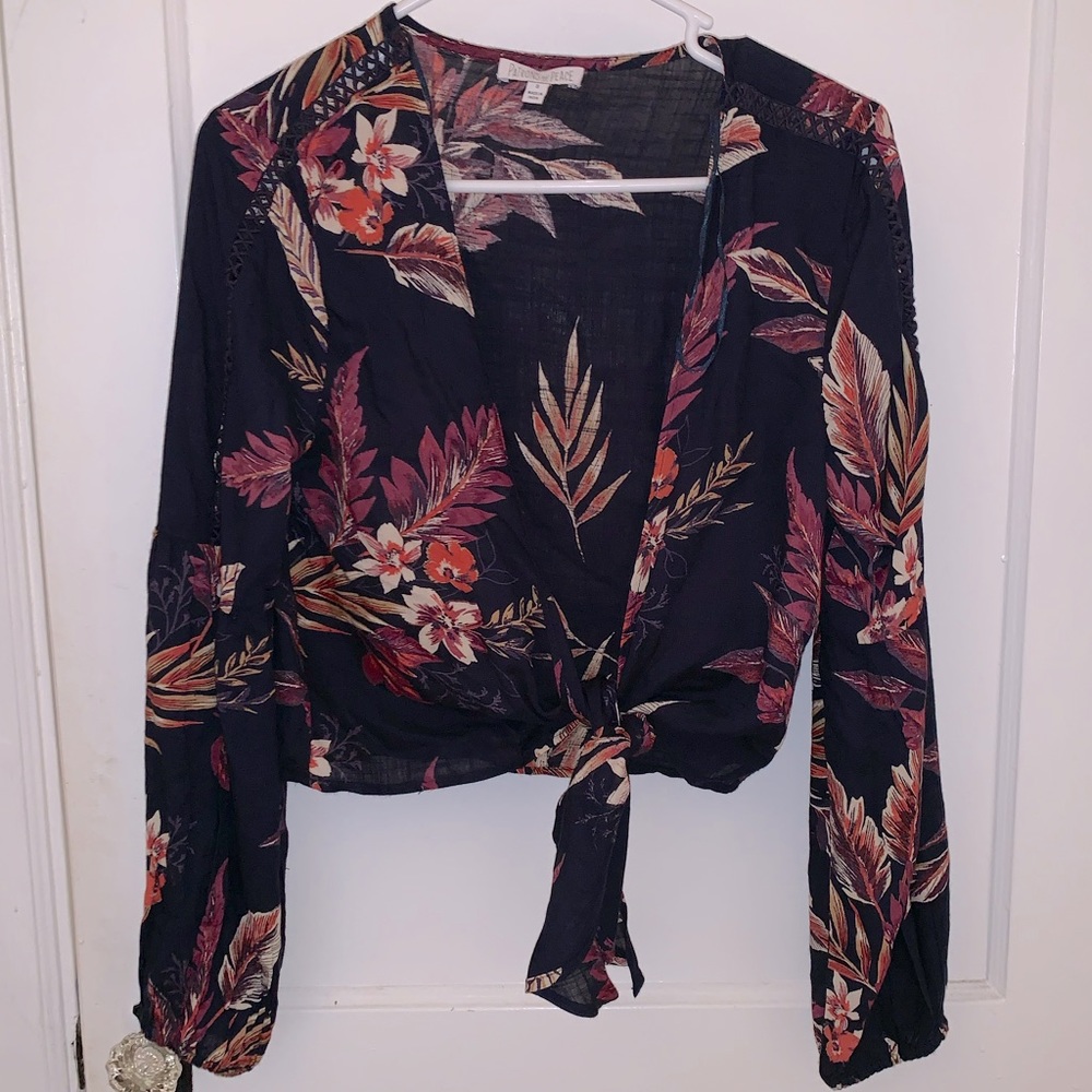 Patrons of Peace open front top Size Small